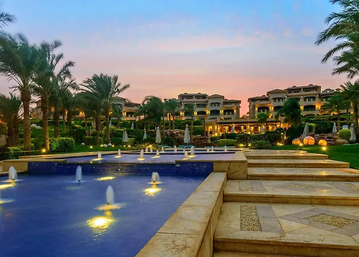 La Vista 5 Beachfront 265m Luxury Villa *